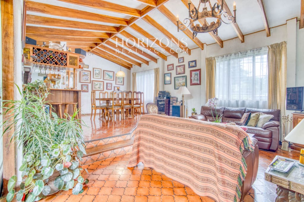 ¡Se Vende! Casa de Una Planta con Patio Residencial el Molino Cartago 4 Habitaciones 470m2 nja1257