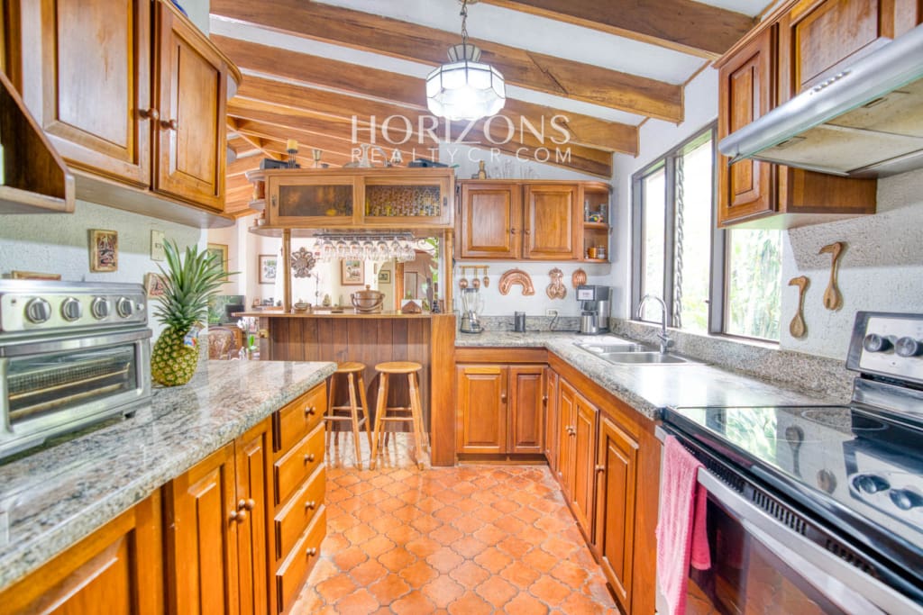 ¡Se Vende! Casa de Una Planta con Patio Residencial el Molino Cartago 4 Habitaciones 470m2 nja1257