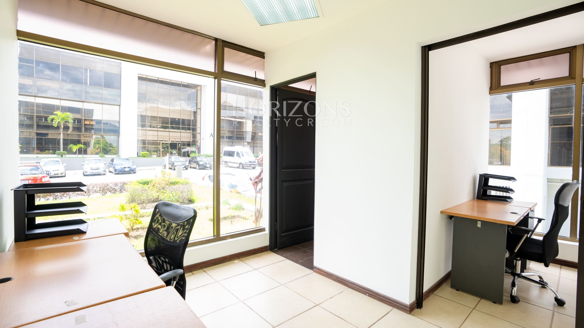 Alquiler Oficina Ubicada San Pedro en Ofiplaza del Este 110m2 nja1262