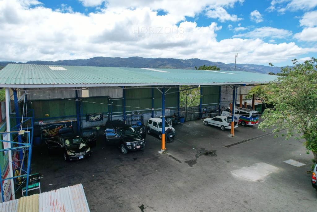 Se Vende Lubricentro En Tejar del Guarco Cartago Capacidad Para Atender 30 Vehículos njc03