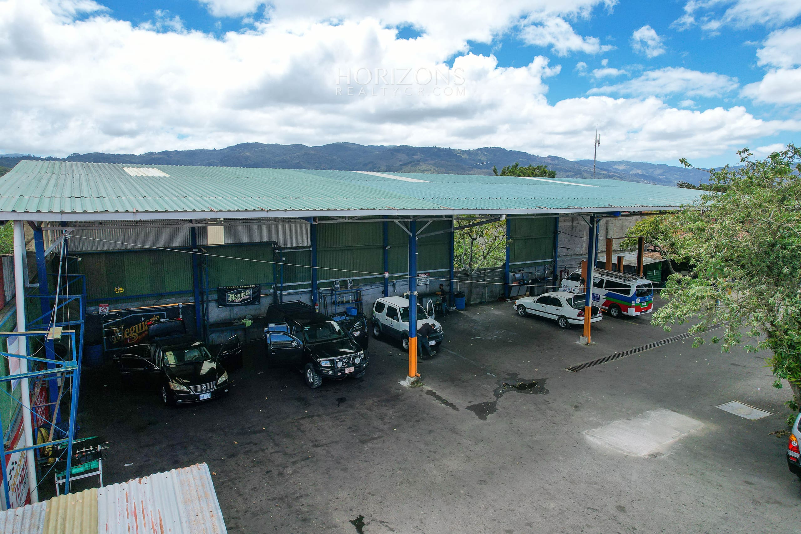 Se Vende Lubricentro En Tejar del Guarco Cartago Capacidad Para Atender 30 Vehículos njc03