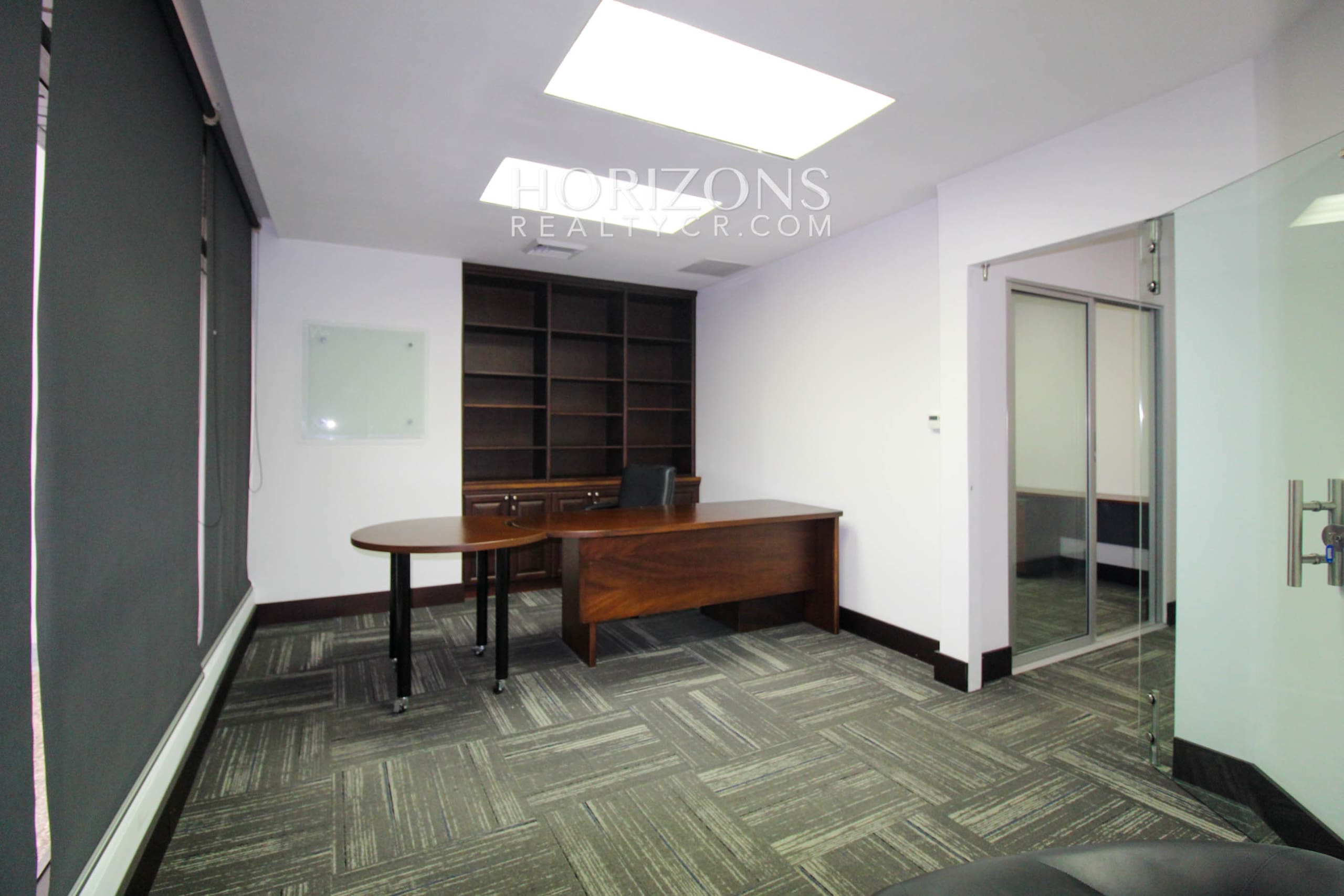 Se Alquila Oficina en San Pedro Ofiplaza del Este 154m²