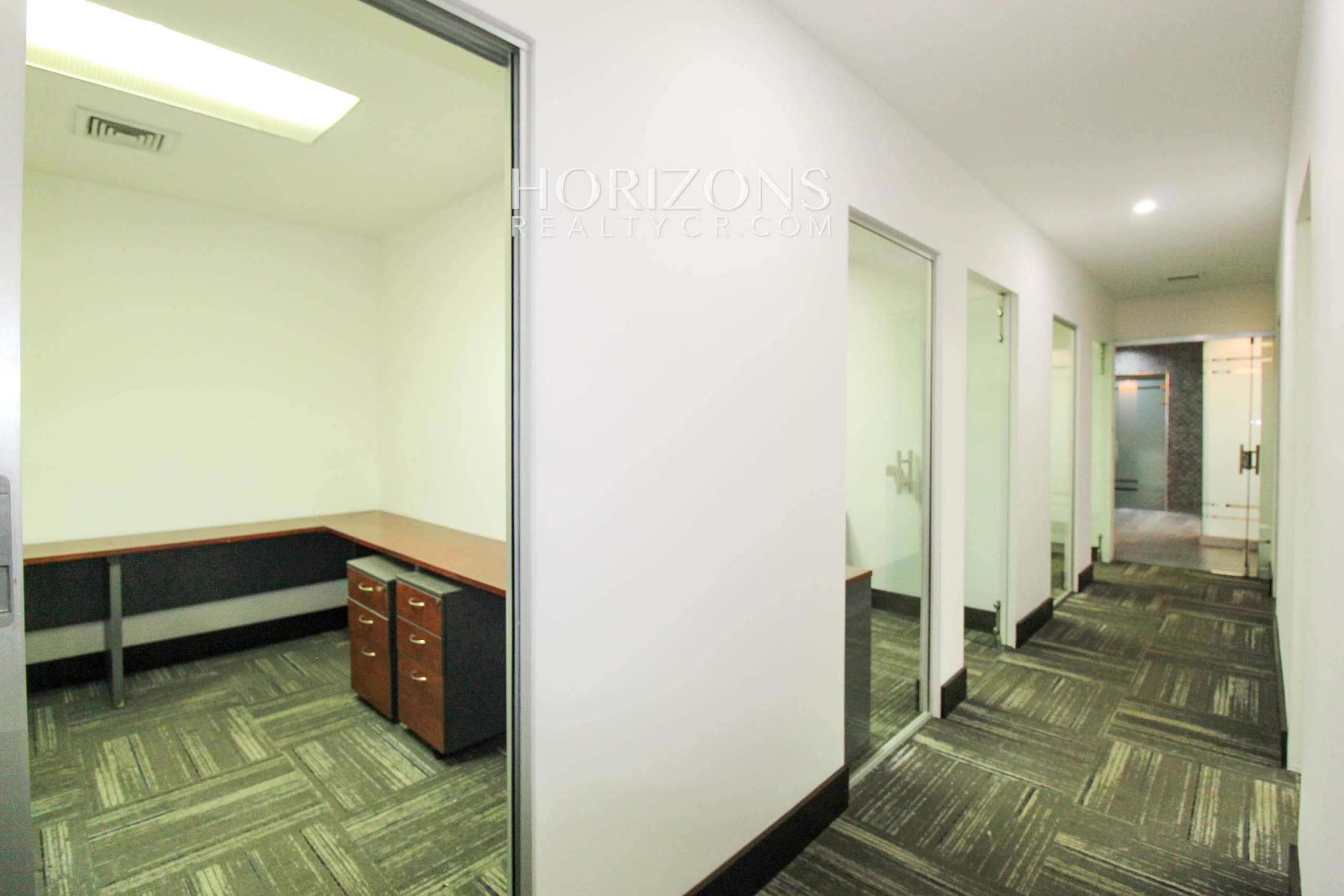 Se Alquila Oficina en San Pedro Ofiplaza del Este 154m²
