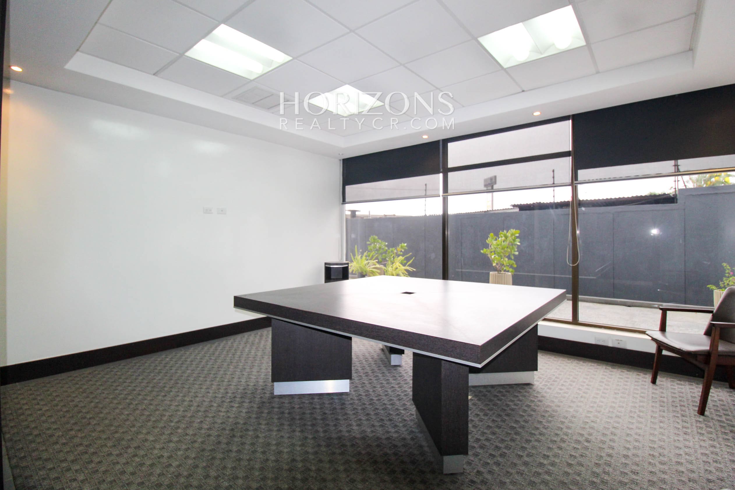 Se Alquila Oficina en San Pedro Ofiplaza del Este 154m²