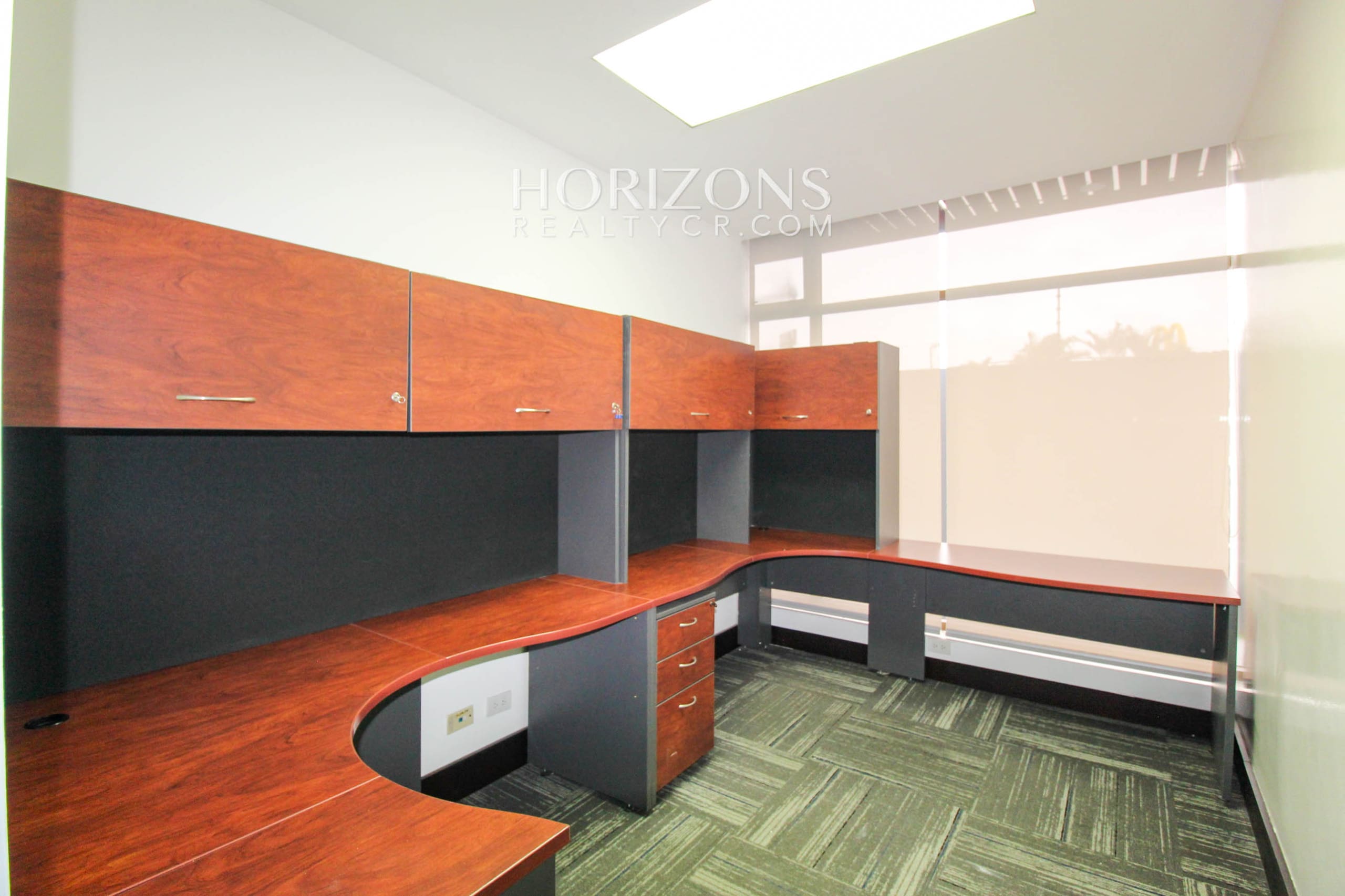 Se Alquila Oficina en San Pedro Ofiplaza del Este 154m²