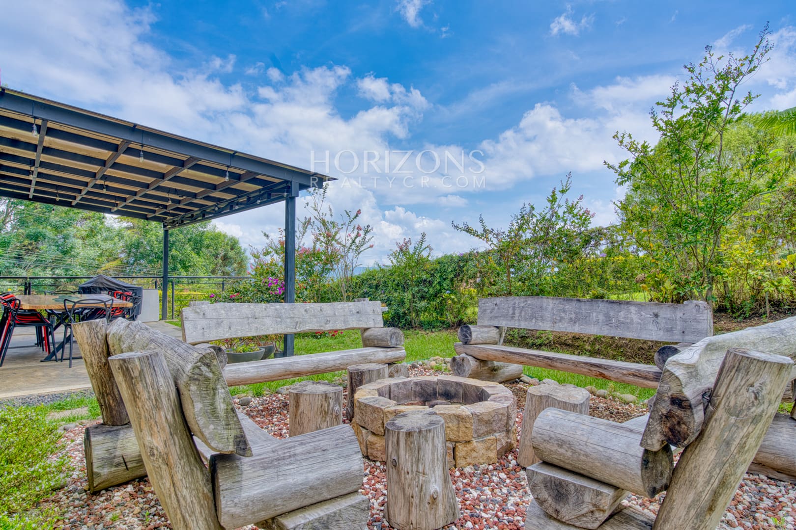 Se Vende Moderna Casa en Antolina Cartago Hermosas Vistas y Clima Fresco njc08