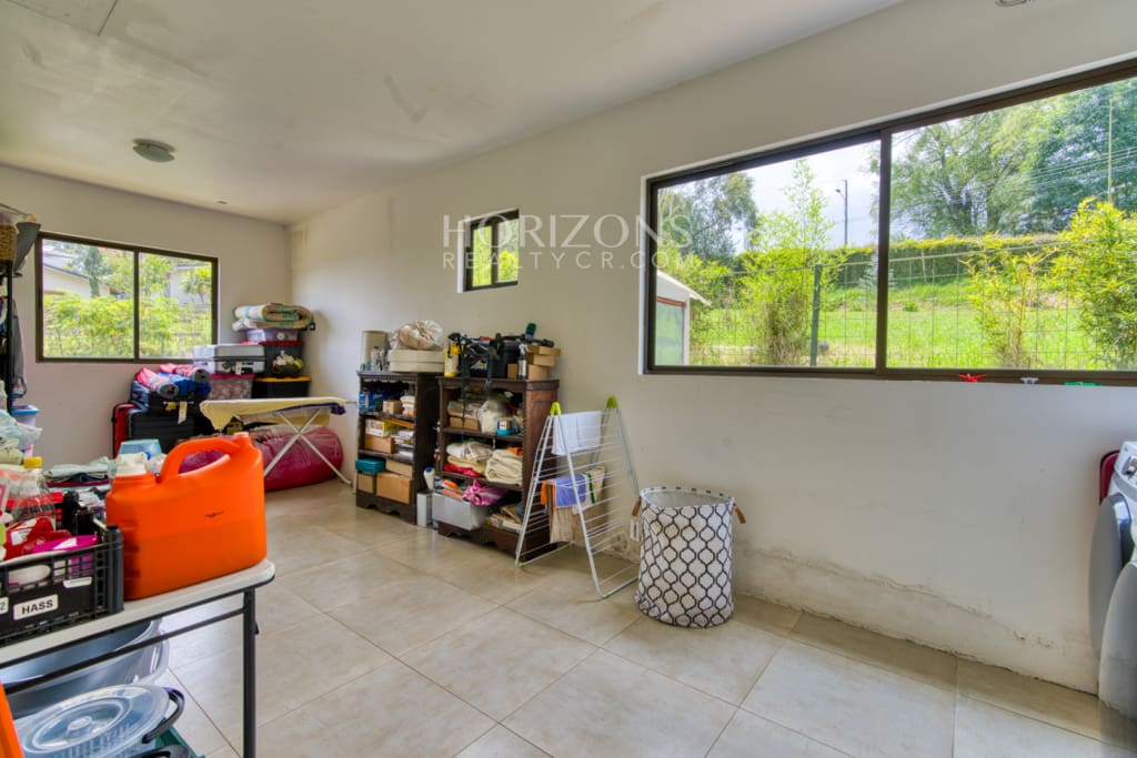 Se Vende Moderna Casa en Antolina Cartago Hermosas Vistas y Clima Fresco njc08