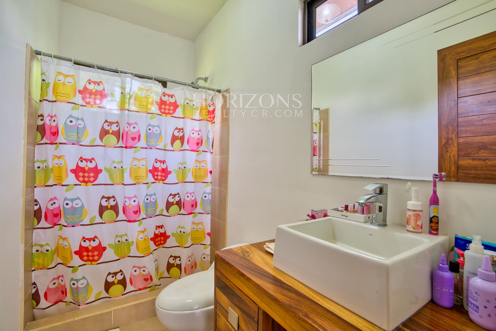 Se Vende Moderna Casa en Antolina Cartago Hermosas Vistas y Clima Fresco njc08