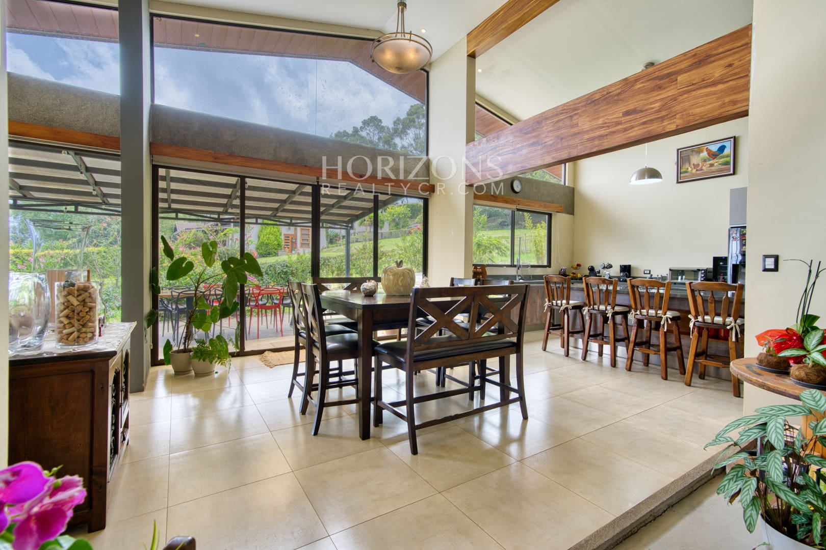 Se Vende Moderna Casa en Antolina Cartago Hermosas Vistas y Clima Fresco njc08