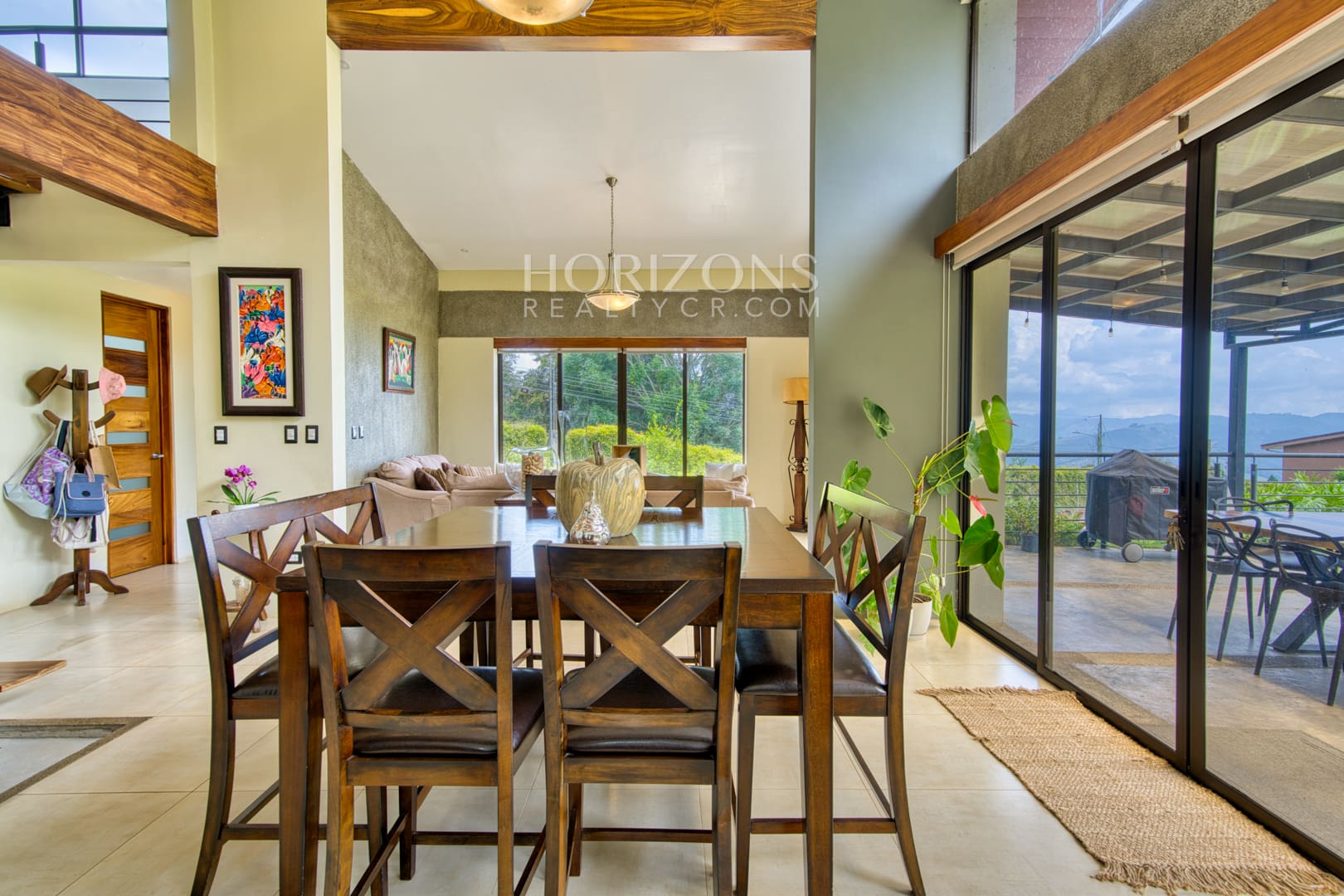 Se Vende Moderna Casa en Antolina Cartago Hermosas Vistas y Clima Fresco njc08