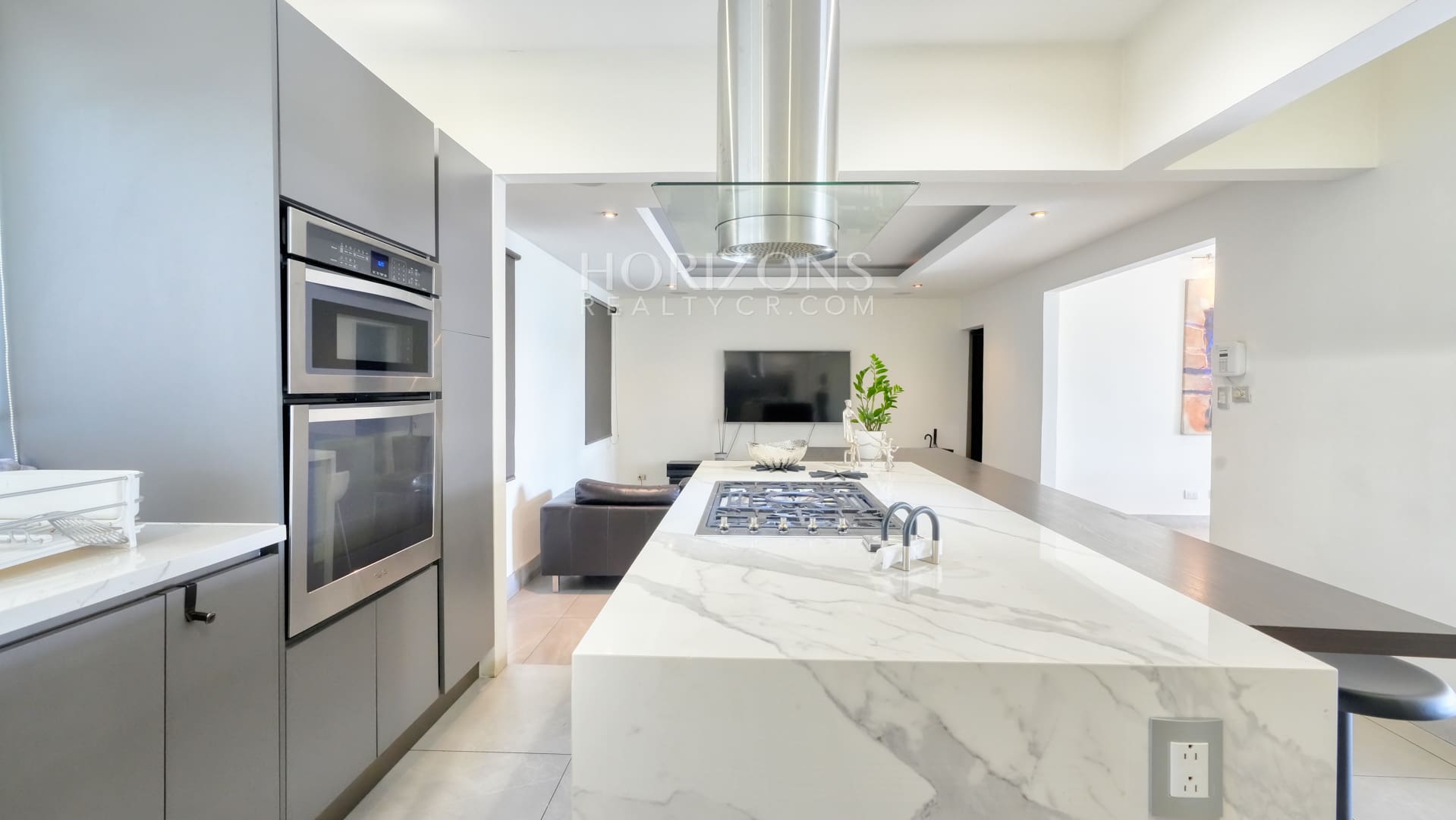 Moderna Casa en Venta Mata de Plátano a 12 Minutos de Rotonda Bandera 4 Habitaciones en Primer Nivel nja1274