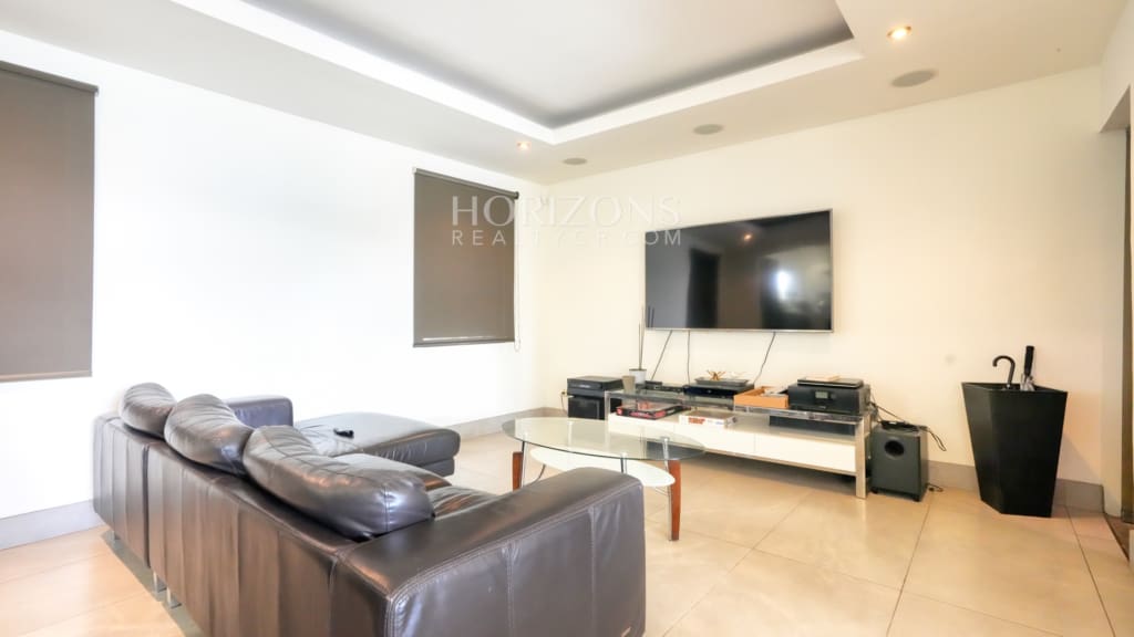 Moderna Casa en Venta Mata de Plátano a 12 Minutos de Rotonda Bandera 4 Habitaciones en Primer Nivel nja1274