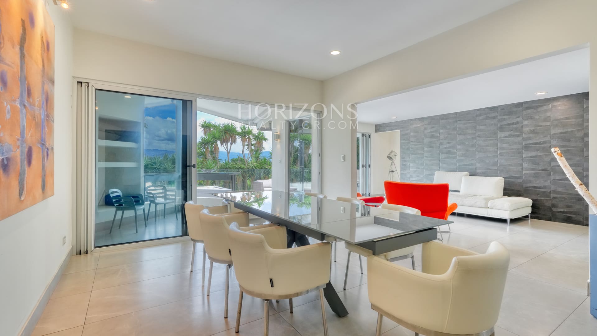 Moderna Casa en Venta Mata de Plátano a 12 Minutos de Rotonda Bandera 4 Habitaciones en Primer Nivel nja1274