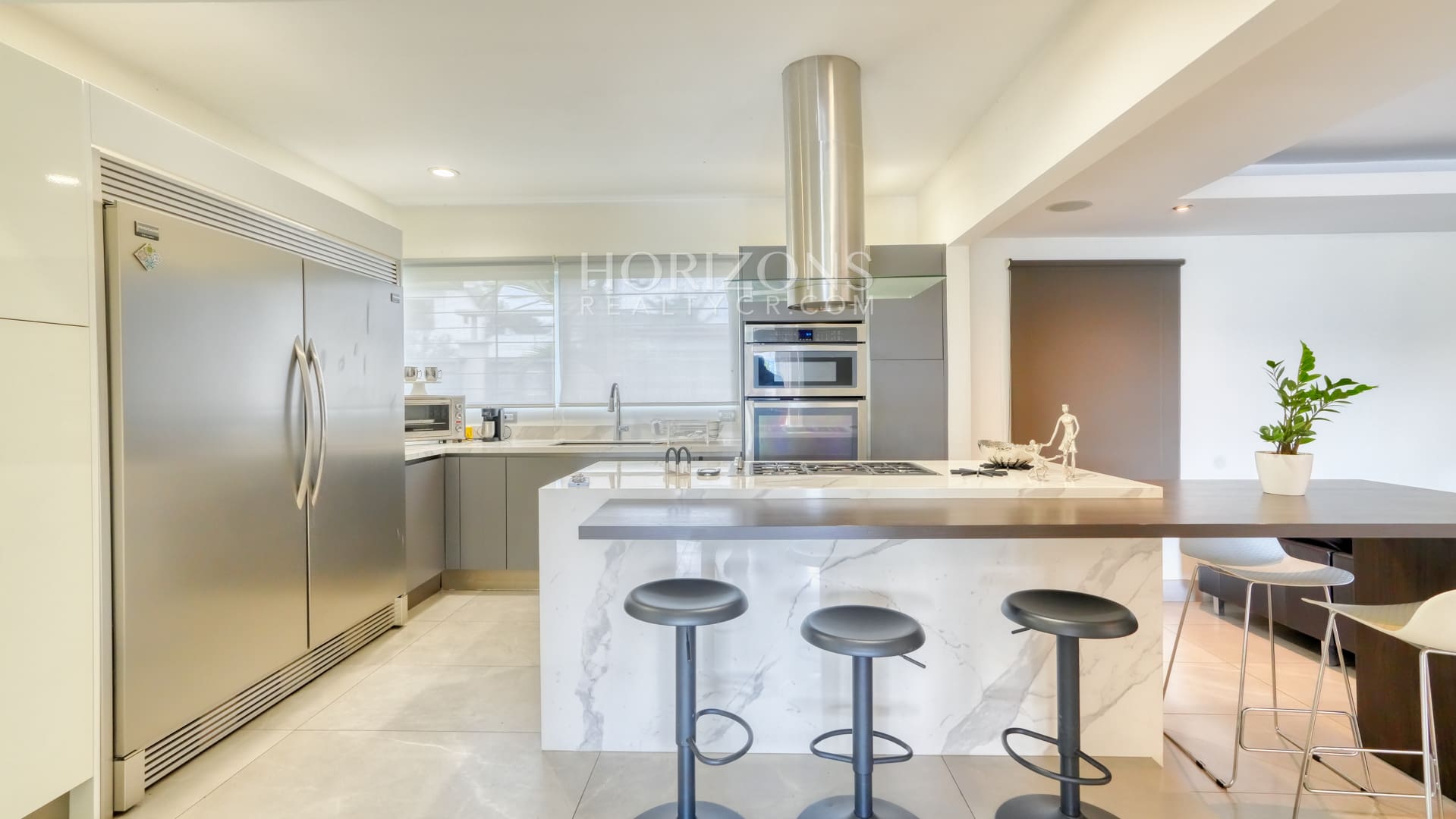 Moderna Casa en Venta Mata de Plátano a 12 Minutos de Rotonda Bandera 4 Habitaciones en Primer Nivel nja1274