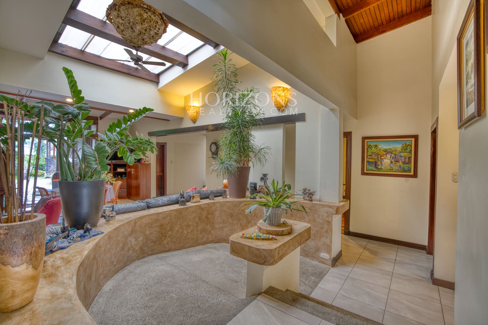 Casa de una planta en Pinares con 1200 m² y apartamento independiente en Venta nja1276