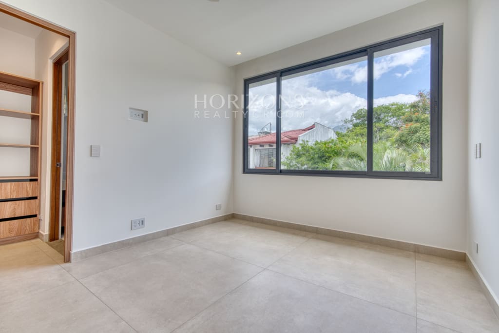 House of Light Casa de Lujo en Venta en Escazú con Piscina Privada y 4 Habitaciones Para Estrenar nja1248