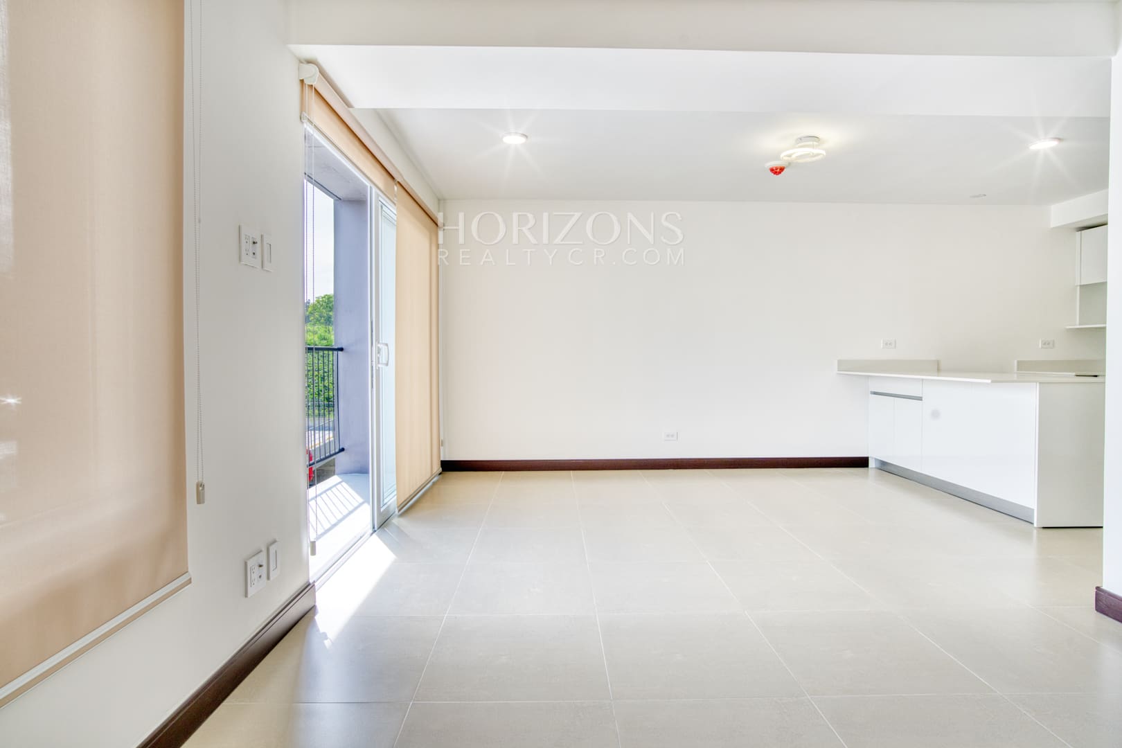 Se Vende Apartamento en Condominio Khaya, Curridabat 1 Habitación Ideal para Inversión NJA1275