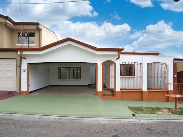 Se Vende En Residencial Casa De Una Planta Con Patio En Tres Rios 3 Habitaciones Noj1027