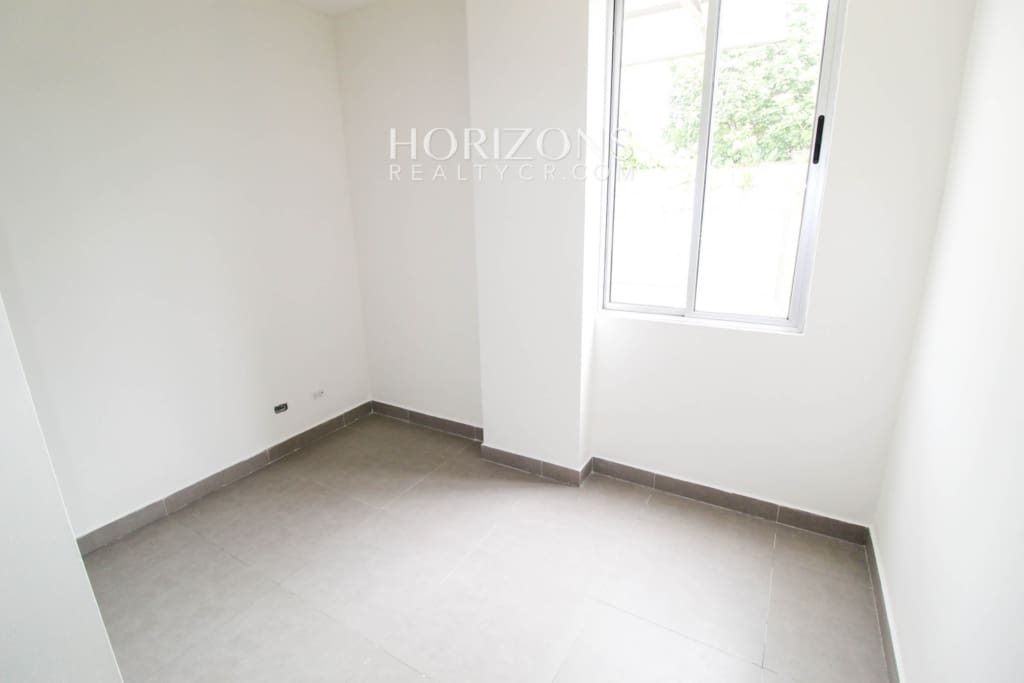 Se Alquila Apartamento en Curridabat 2 Habitaciones + Balcon noj1024
