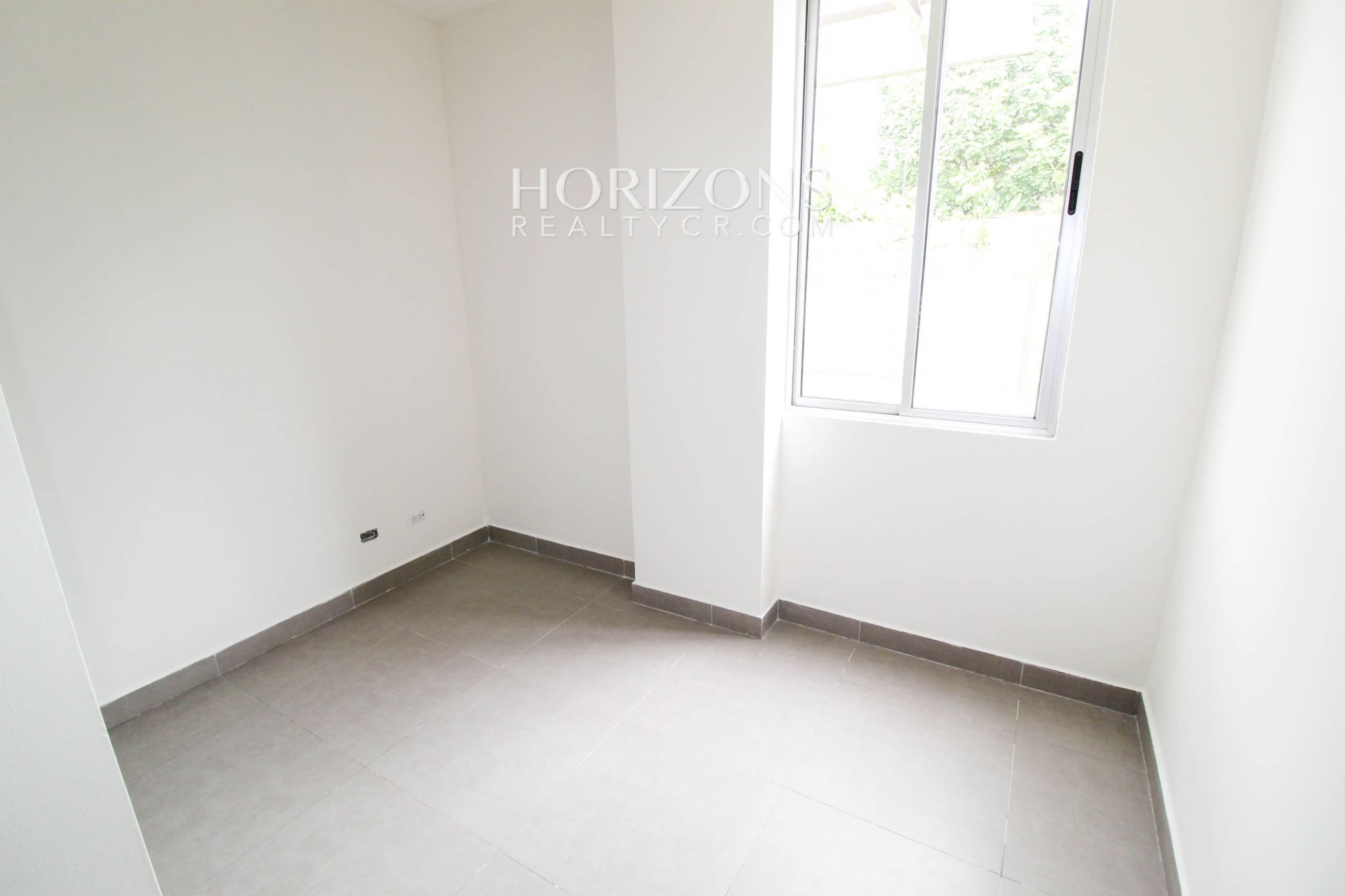 Se Alquila Apartamento en Curridabat 2 Habitaciones + Balcon noj1024