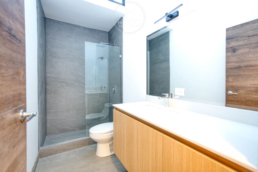 ¡Casa Para Estrenar en Residencial Altamonte! Arquitectura Contemporánea Granadilla Curridabat nja1267
