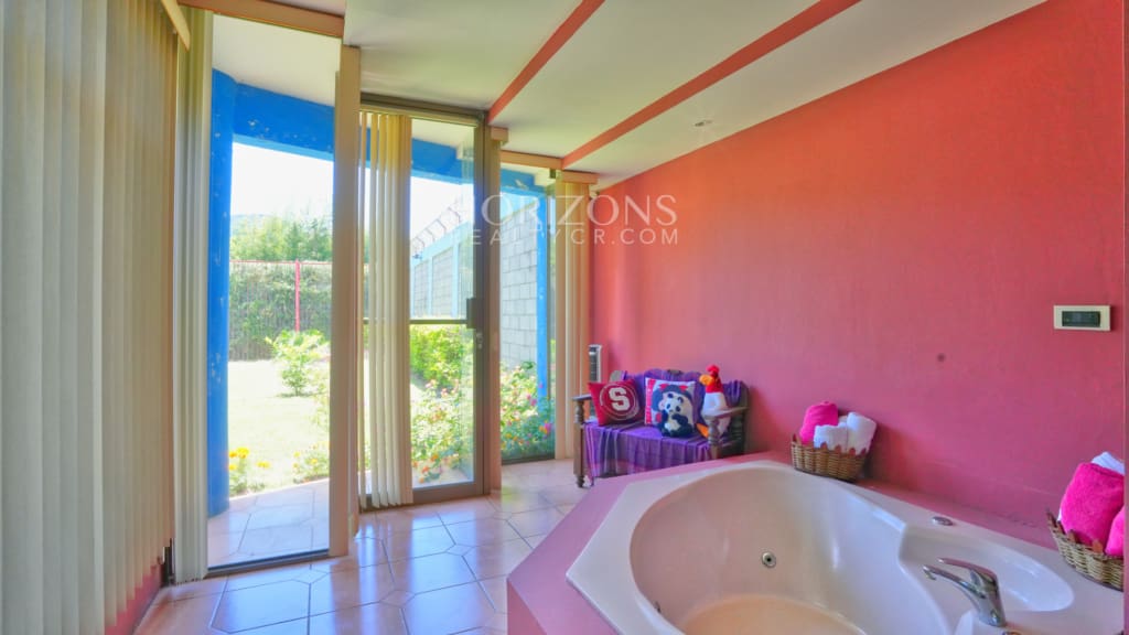 Se Vende Casa con Amplio Jardin en Residencial Sierras de La Union Vista a las Montañas nja1281