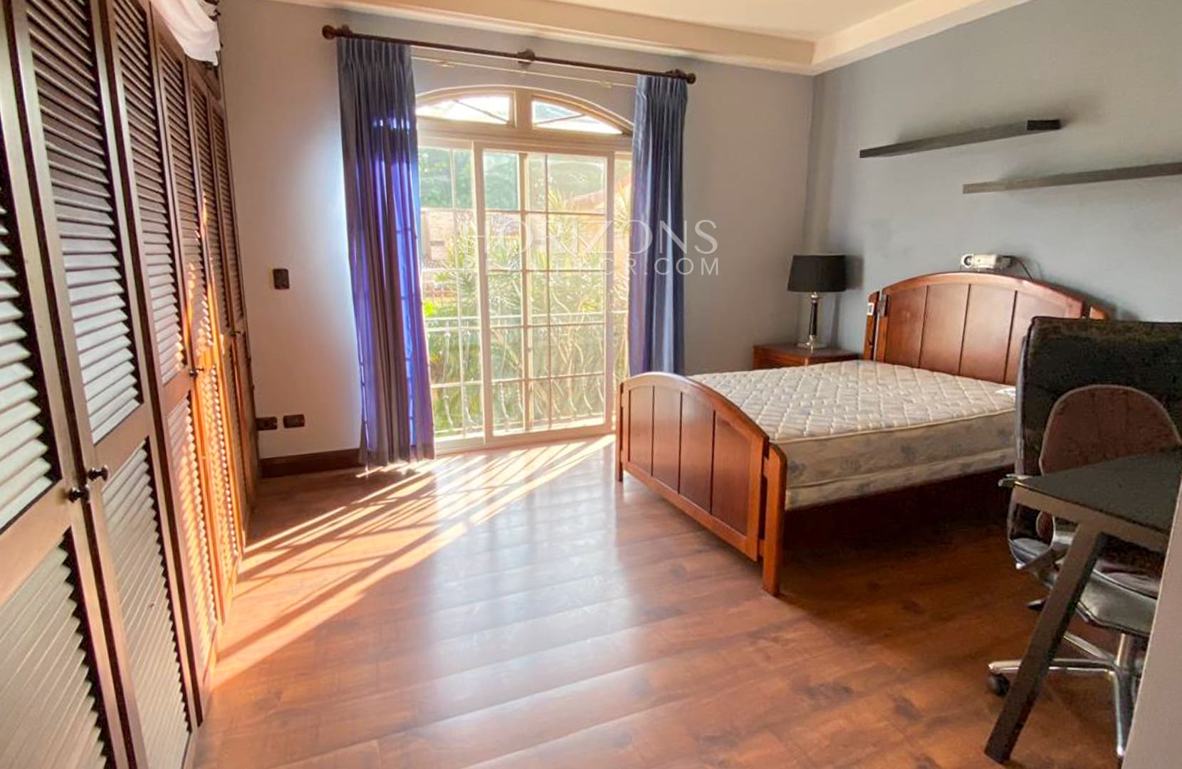 Casa en Alquiler Disponible En Condominio  Via Cipreses Curridabat 4 Habitaciones nja1284
