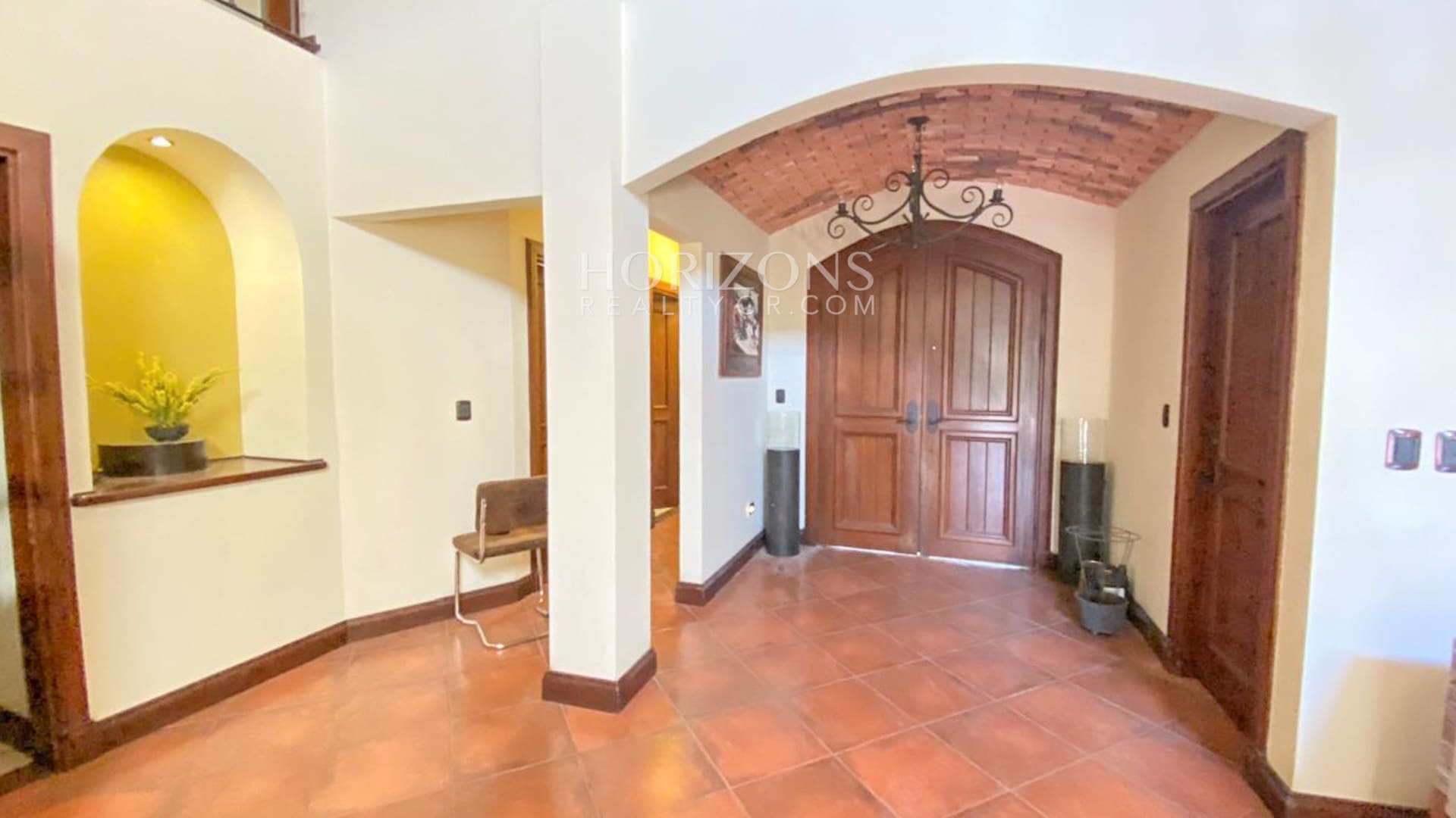 Casa en Alquiler Disponible En Condominio  Via Cipreses Curridabat 4 Habitaciones nja1284