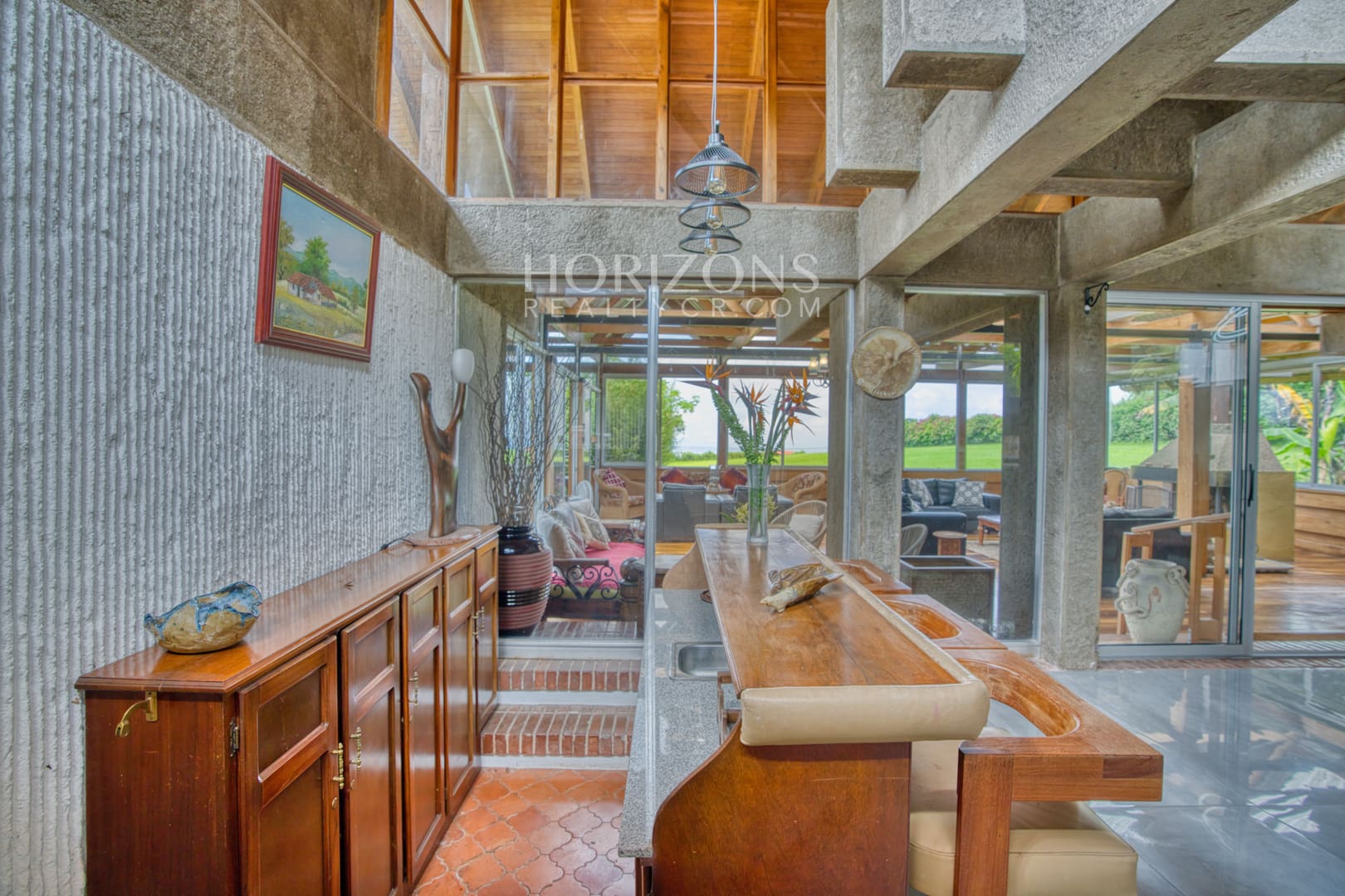 Residencia de lujo amueblada en San Rafael Montes de Oca con vistas panorámicas y 10.000 m² de terreno nja1003