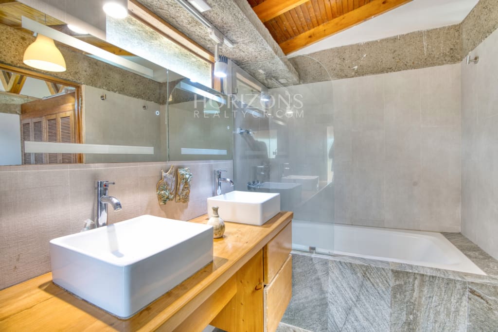Residencia de lujo amueblada en San Rafael Montes de Oca con vistas panorámicas y 10.000 m² de terreno nja1003