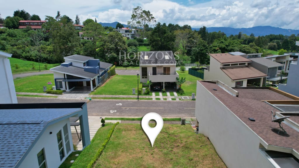 Lote con Vista Disponible en Condominio Las Rusias Granadilla Curridabat nja1298