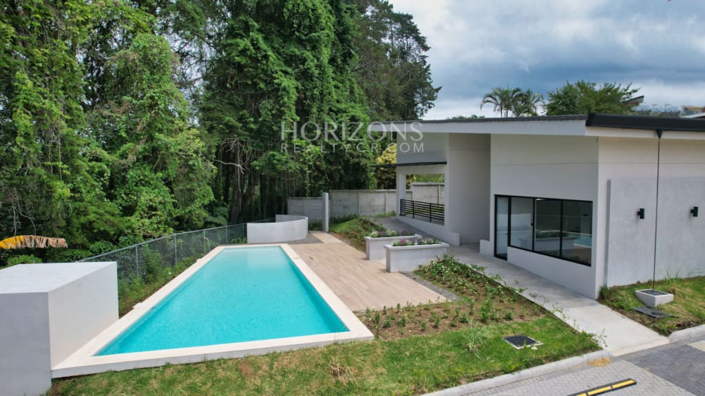 Lote en Venta Condominio Casa Hacienda Con Vistas a la Montaña Dulce Nombre 176m2 nja1296