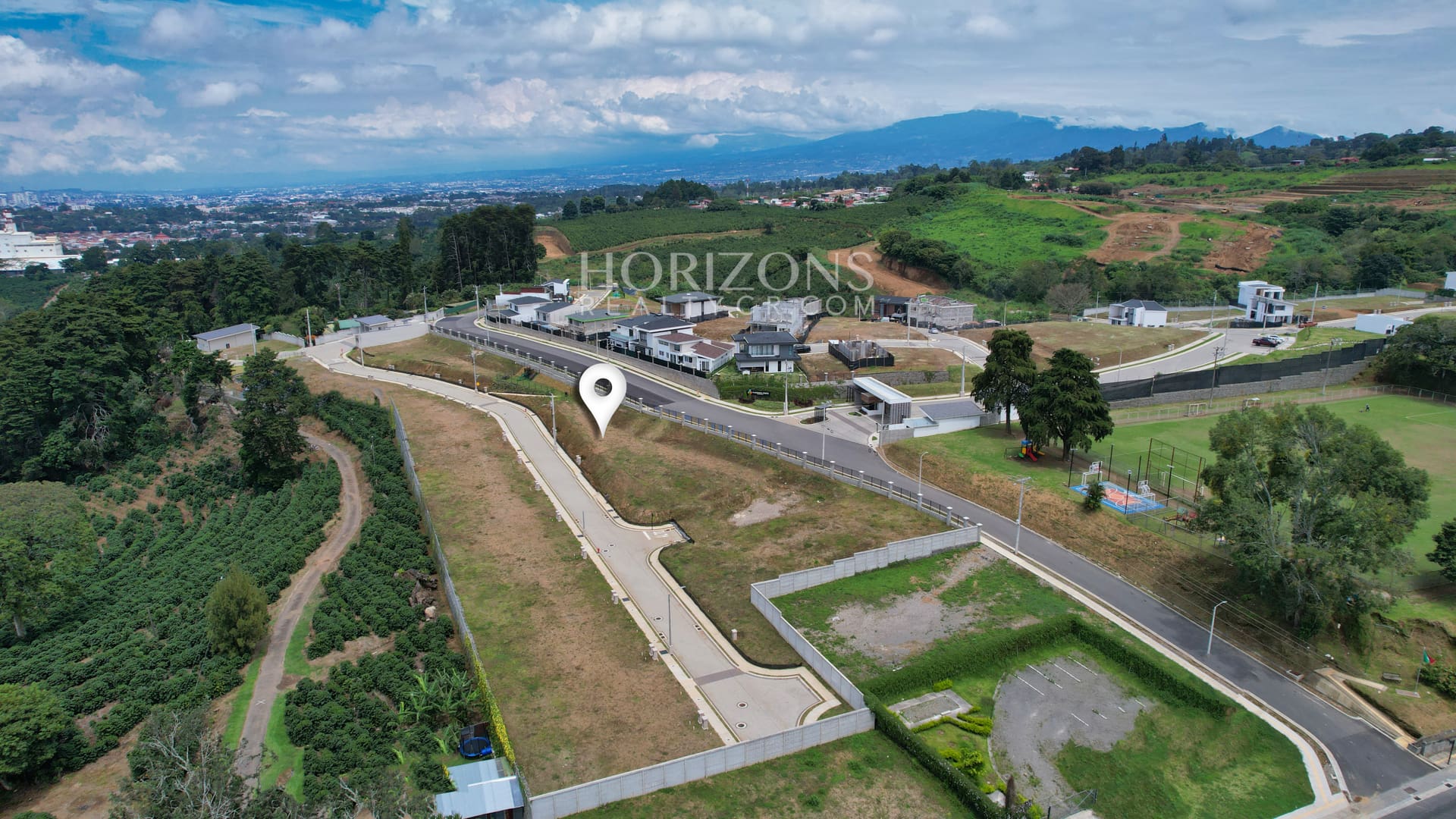 Lote en Venta Condominio Casa Hacienda Con Vistas a la Montaña Dulce Nombre 176m2 nja1296