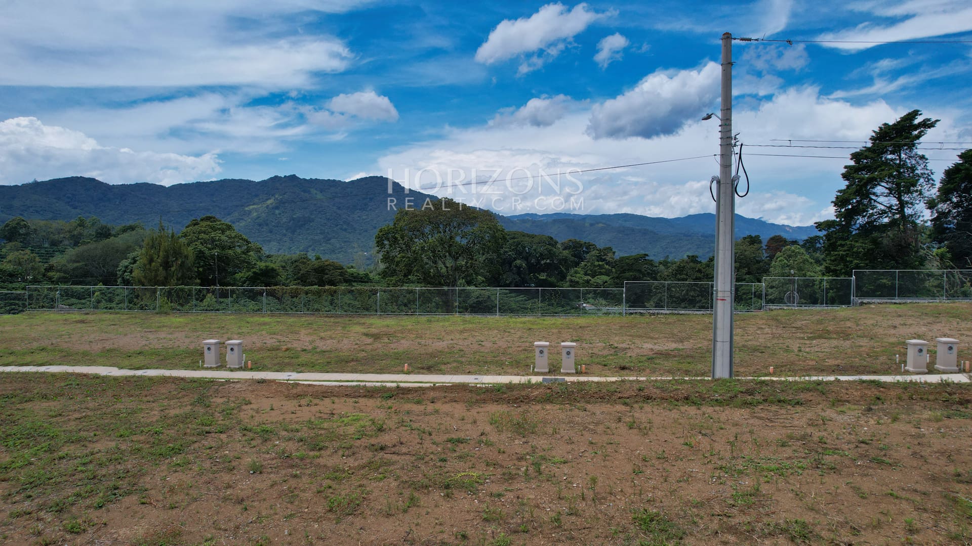 Lote en Venta Condominio Casa Hacienda Con Vistas a la Montaña Dulce Nombre 176m2 nja1296