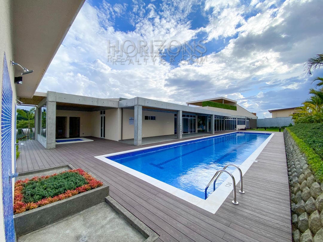 Se Alquila Apartamento en Monte Alto Curridabat 3 habitaciones noj1035