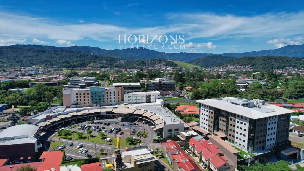 Se Vende Estrene su Oficina en Oficentro Momentum Pinares 146m² hrc36