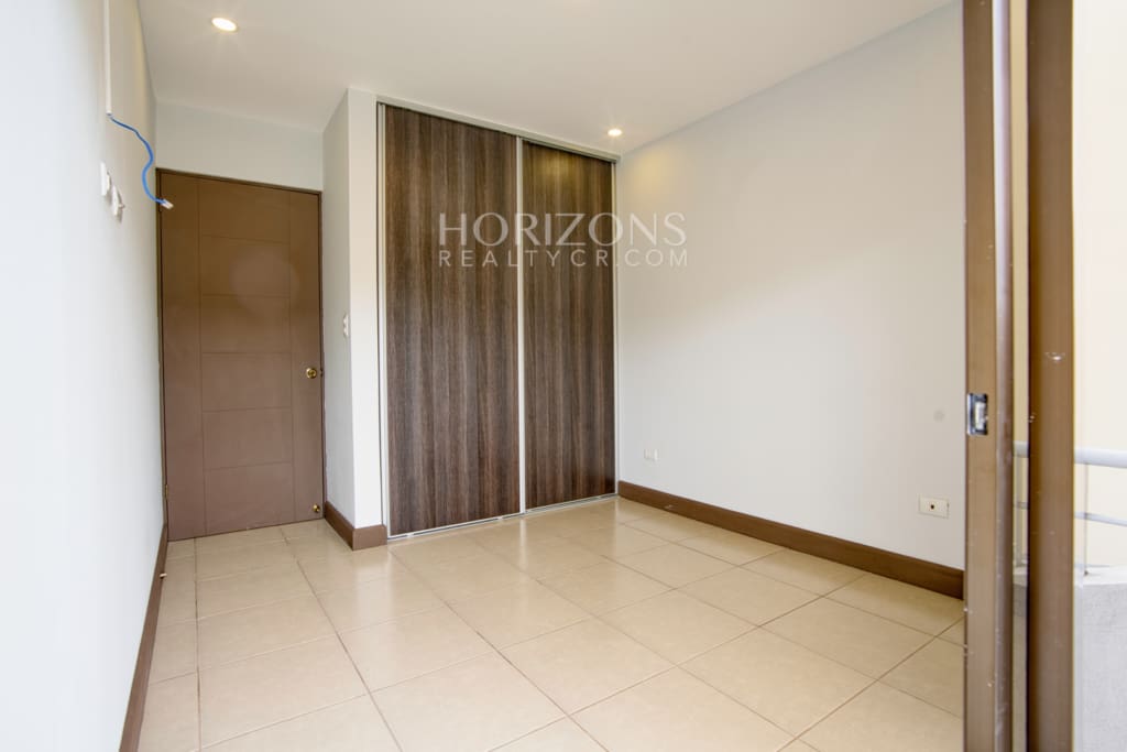 Se vende Casa con patio Condominio Valle Alto 3 Habitaciones Vista a las Montañas nja1302
