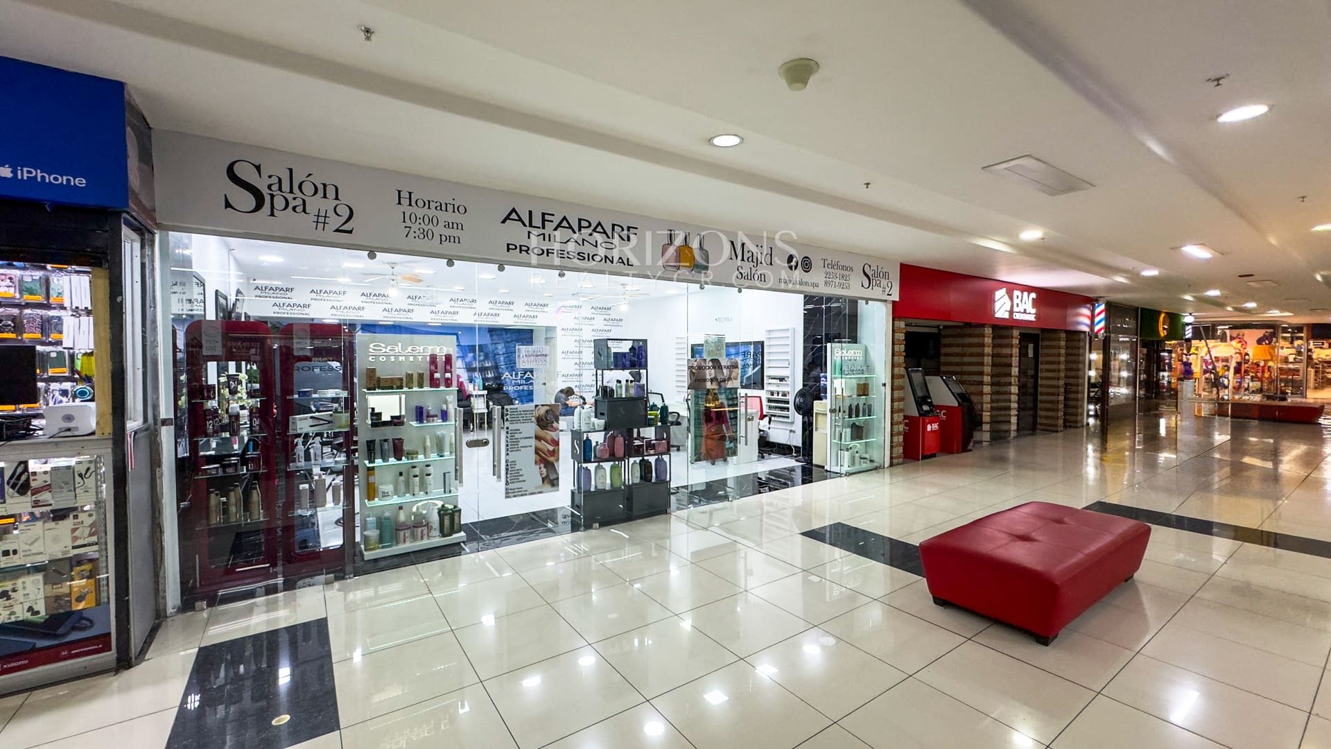 Se Vende Local Comercial 90m2 en el Mall San Pedro segundo Piso a la Par de BAC hrc39