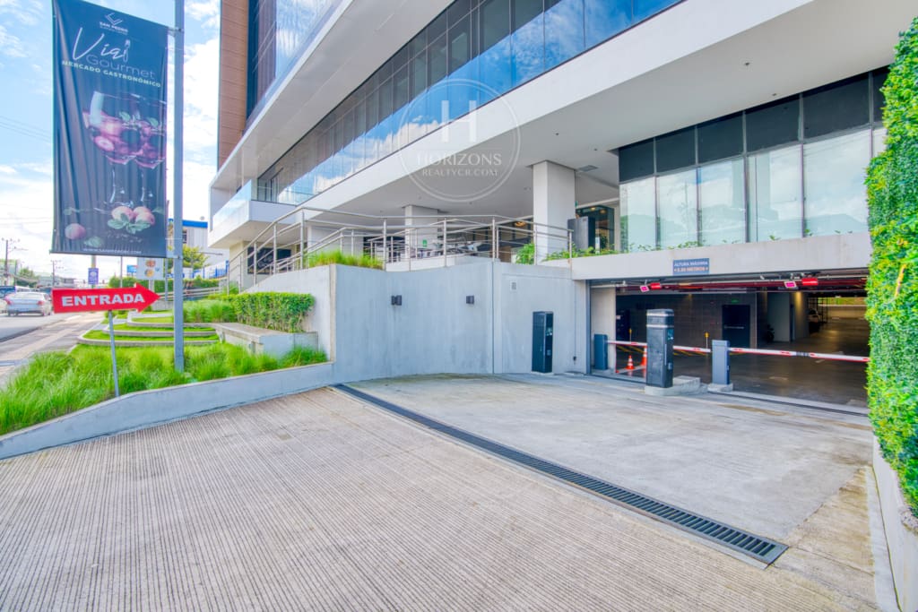 Se Alquila Piso Para Oficinas 1766m² San Pedro Business Center 53 Plazas de Parqueo hcr44