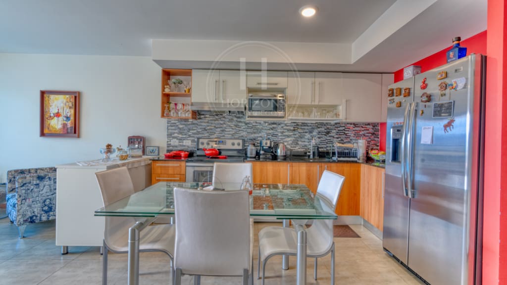 Apartamento en Latitud Yoses 3 Habitaciones Piso 10 con Vista al Valle nja1270