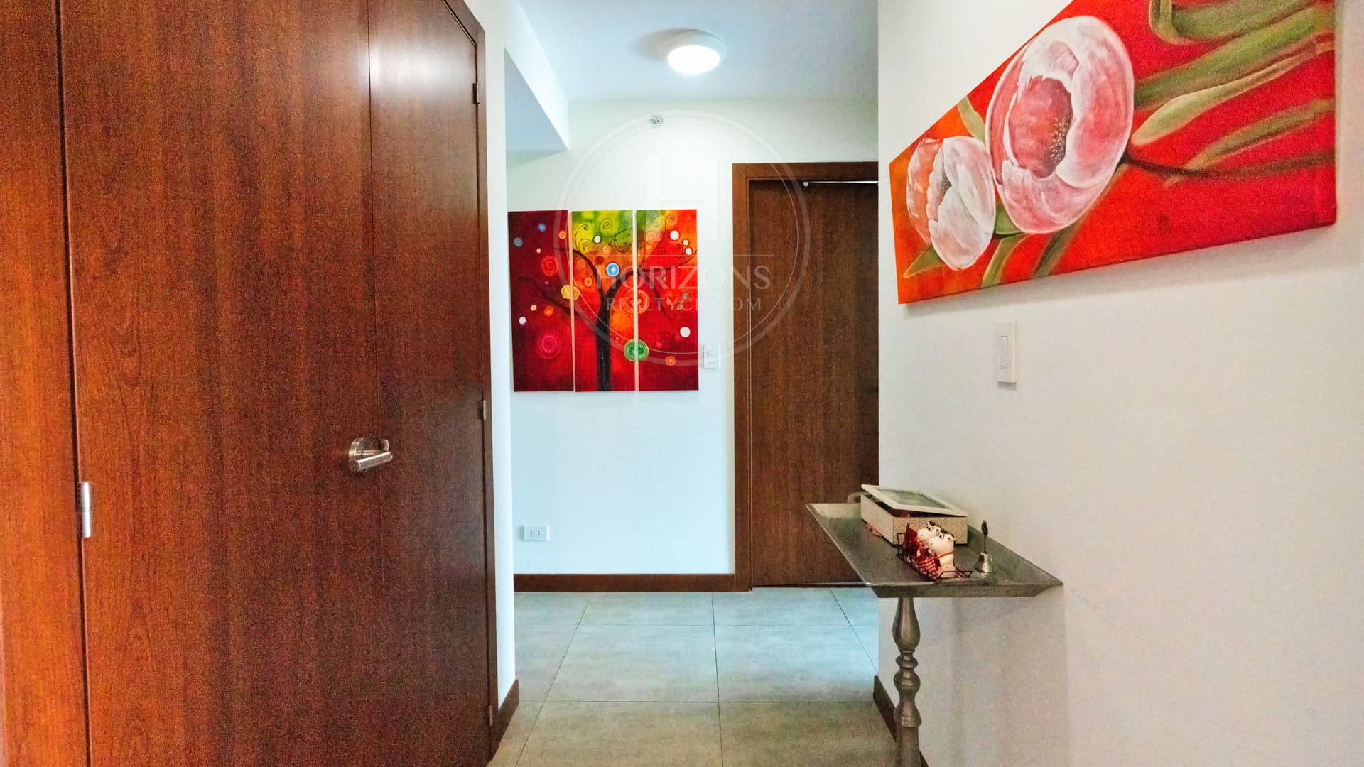 Apartamento en Latitud Yoses 3 Habitaciones Piso 10 con Vista al Valle nja1270