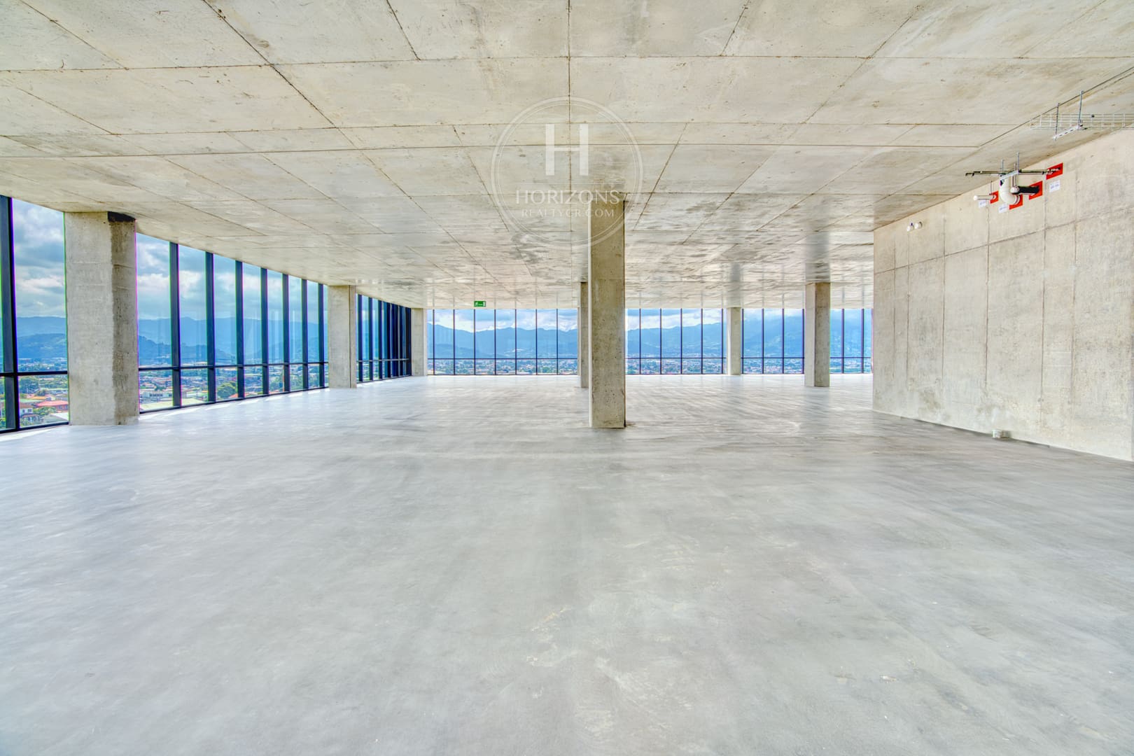Se Alquila Piso Para Oficinas 1766m² San Pedro Business Center 53 Plazas de Parqueo hcr44