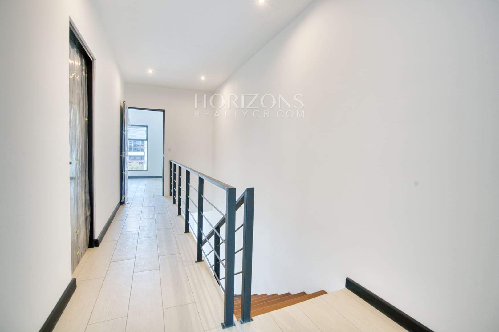 Se Vende en Condominio Casa con Patio en Curridabat 2 habitaciones noj1037