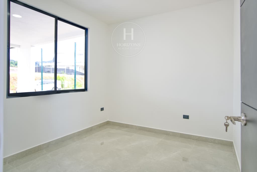 ¡Preventa! Casa en Condominio Hacienda Peraz 5 Habitaciones nja1314