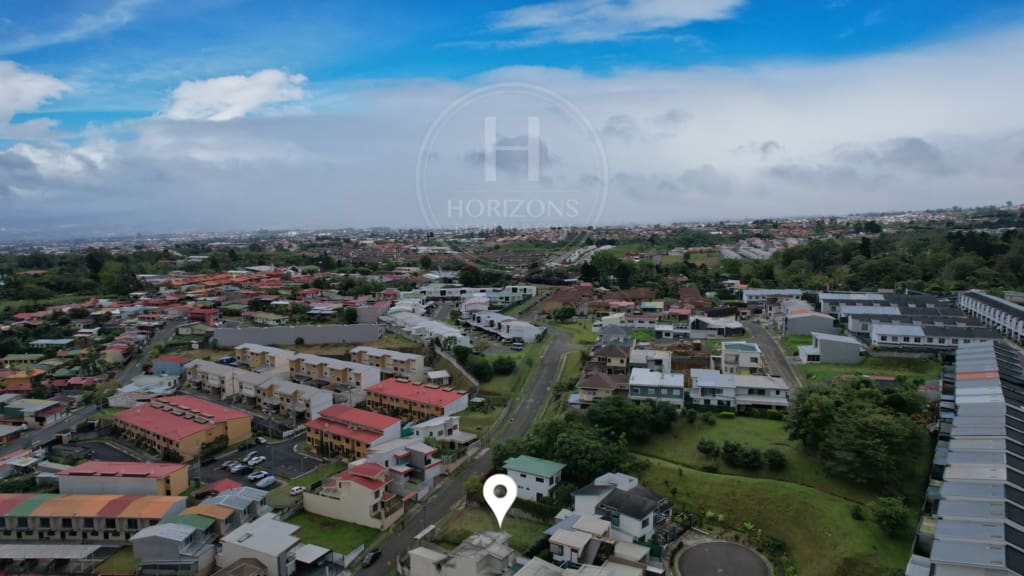 Lote de 307m2  Disponible En Residencial Altadena Sabanilla Montes de Oca nja1315