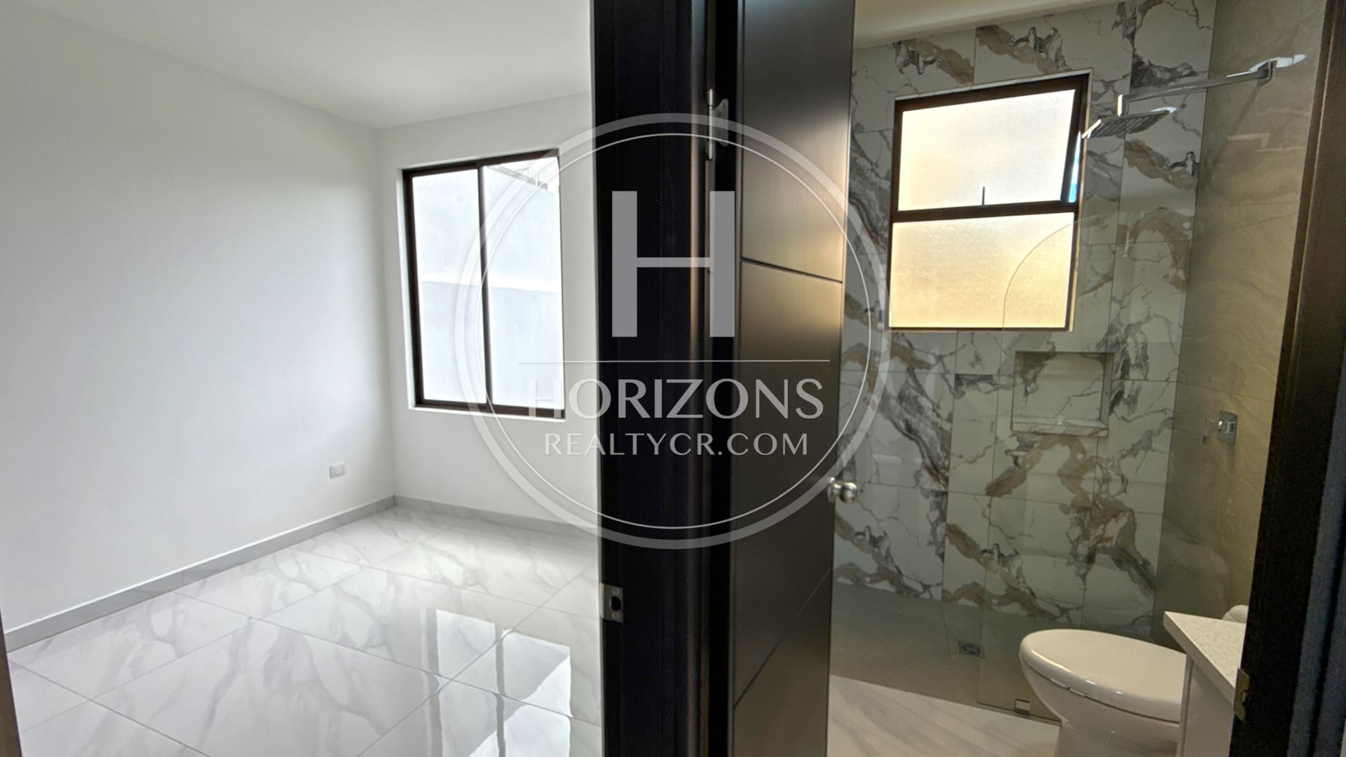 Casa Nueva en Venta Condominio Acqua! de 4 Habitaciones 1 en Primer Nivel nja1319