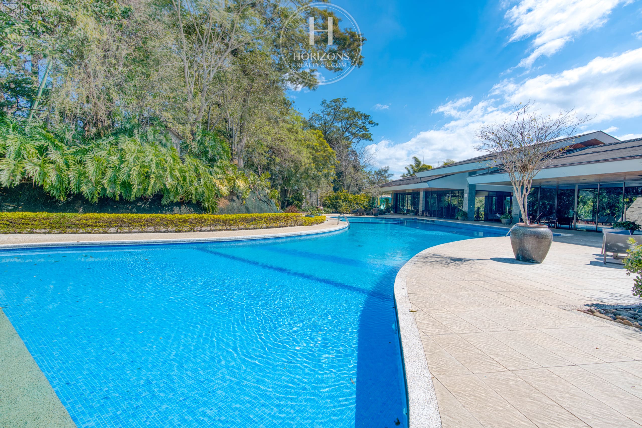 Lote de 2181m² en Venta en Condominio Hacienda Espinal, La Guácima, Alajuela  nja1320