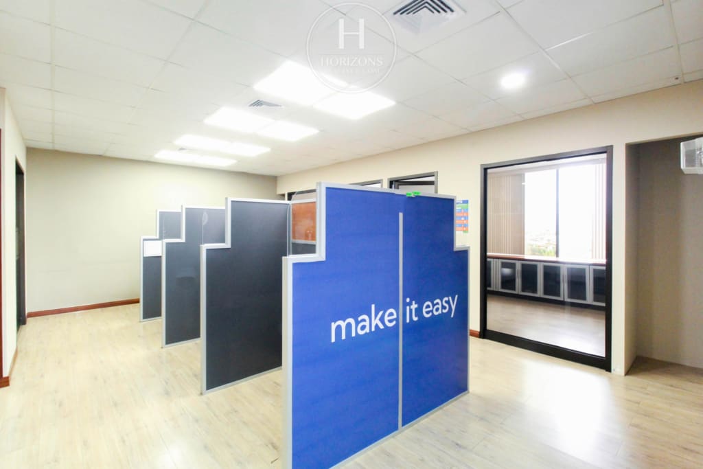 Se Alquila Oficina con Vista a las Montañas en Ofiplaza del Este, San Pedro 710m² hcr50