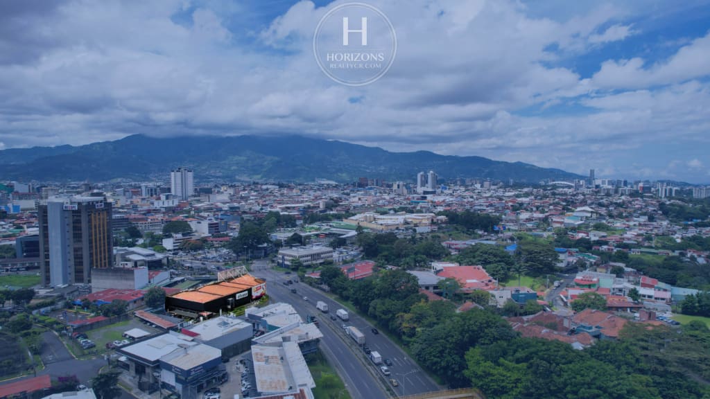 Local Comercial de 144m² en Alquiler en Barrio Tournon, San José hcr48