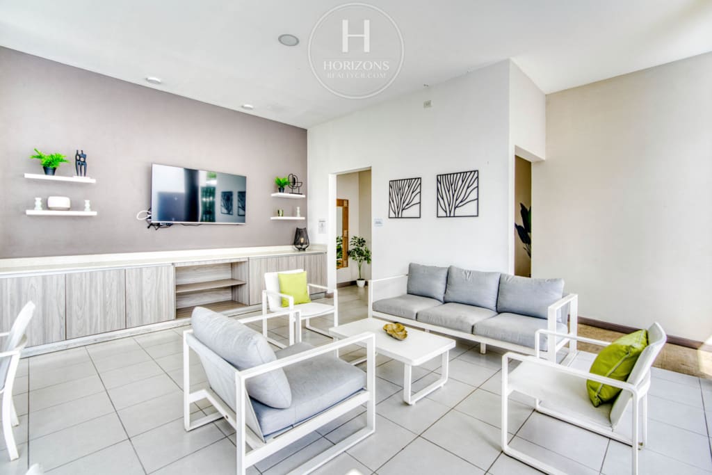 Casa en Venta en Condominio M.O. Living con Gym y Patio en San Rafael de Montes de Oca noj1043